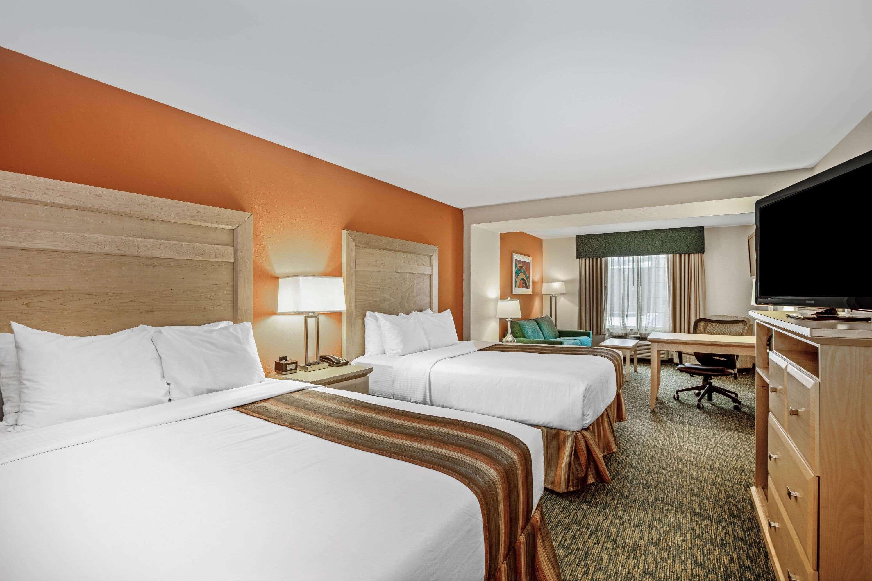 Hotel La Quinta By Wyndham Grand Forks Extérieur photo
