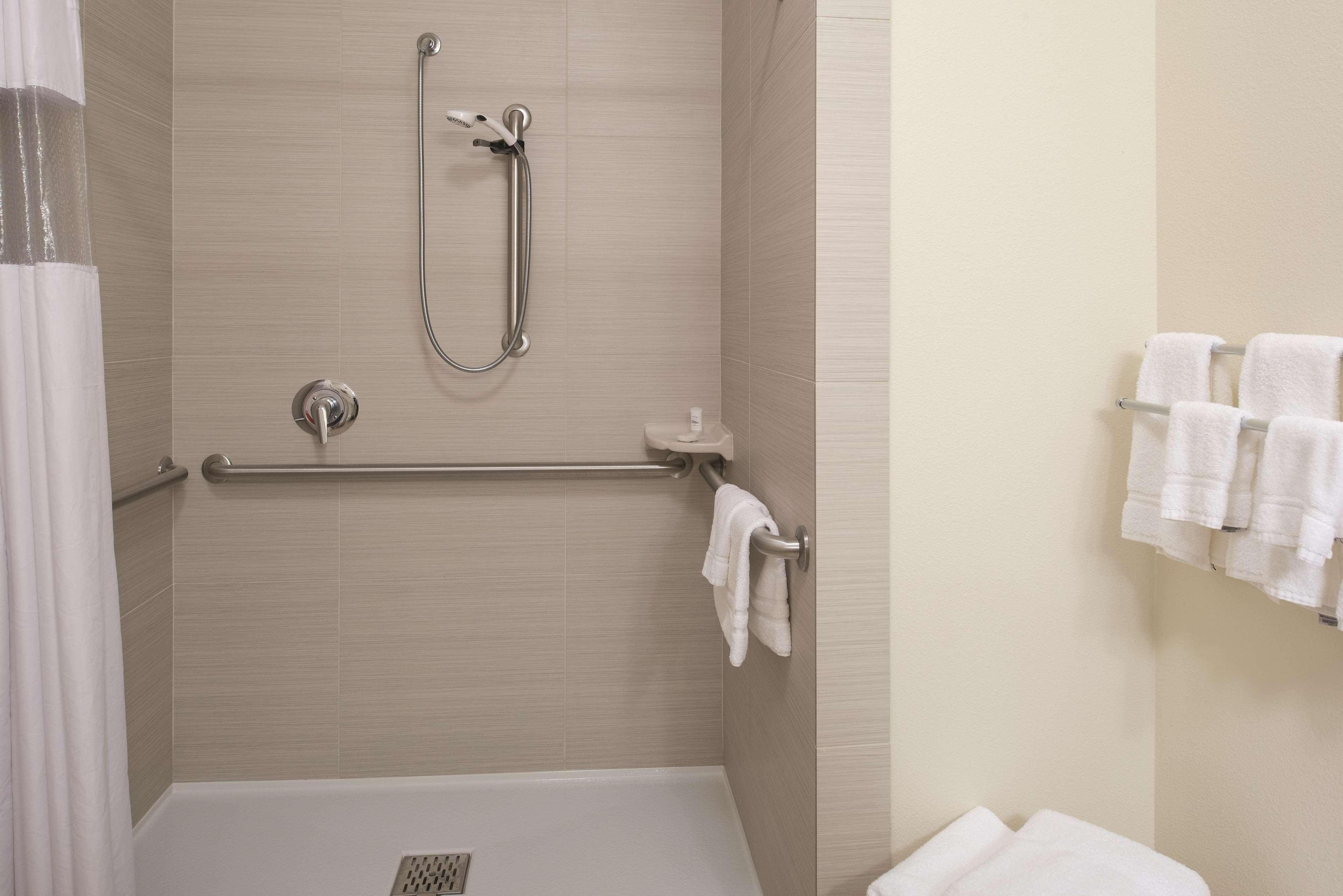 Hotel La Quinta By Wyndham Grand Forks Extérieur photo
