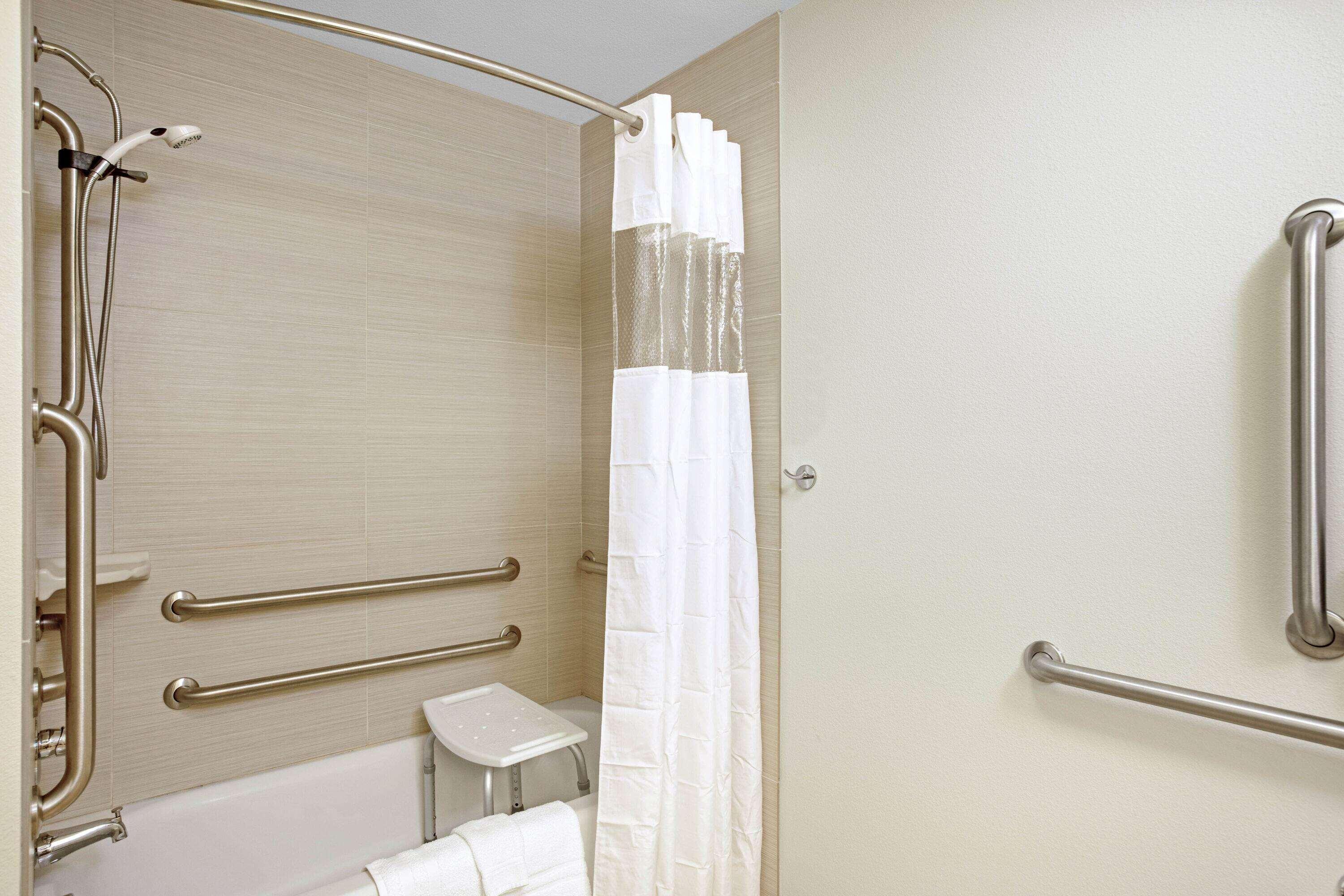 Hotel La Quinta By Wyndham Grand Forks Extérieur photo