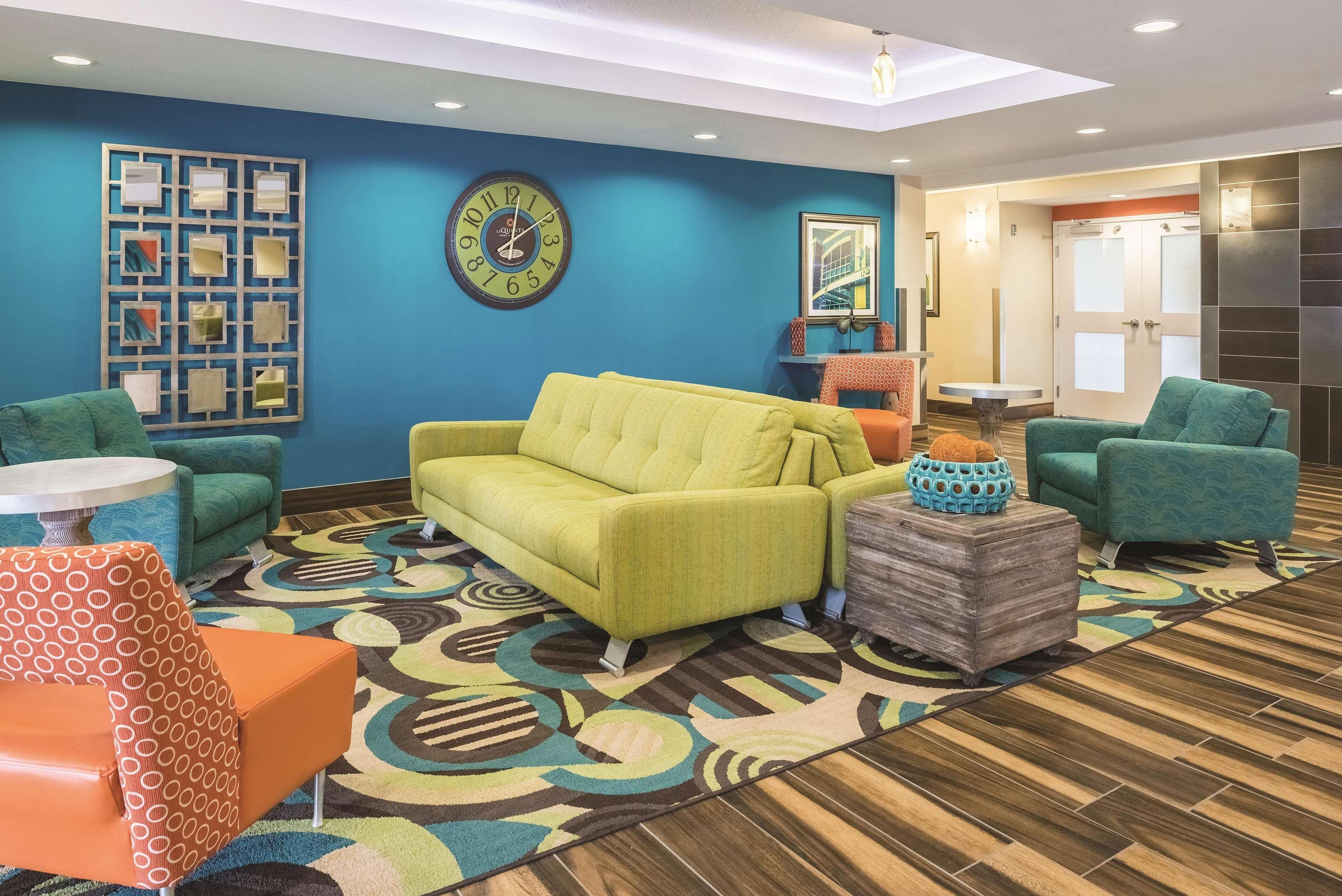 Hotel La Quinta By Wyndham Grand Forks Extérieur photo