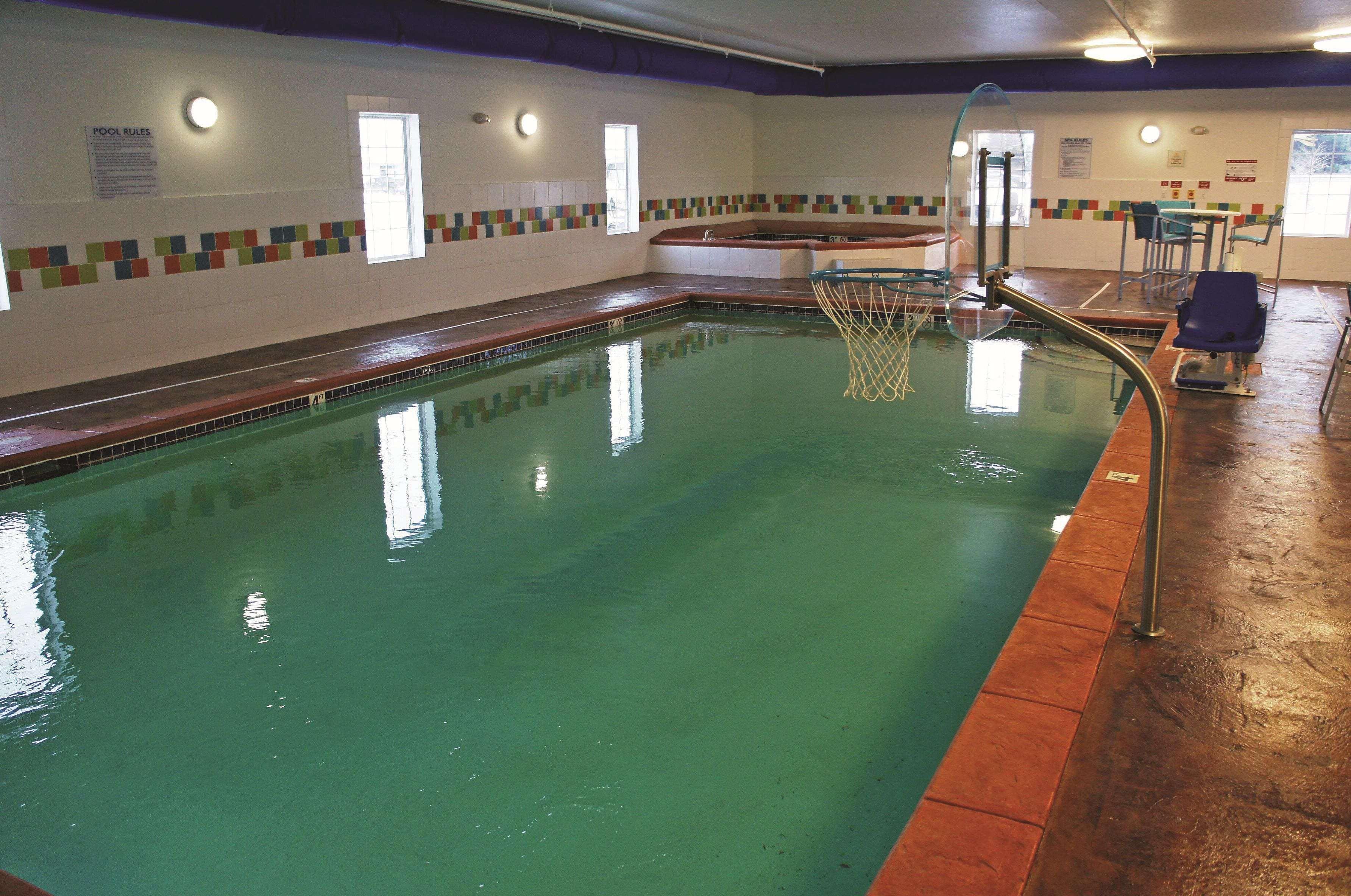Hotel La Quinta By Wyndham Grand Forks Extérieur photo