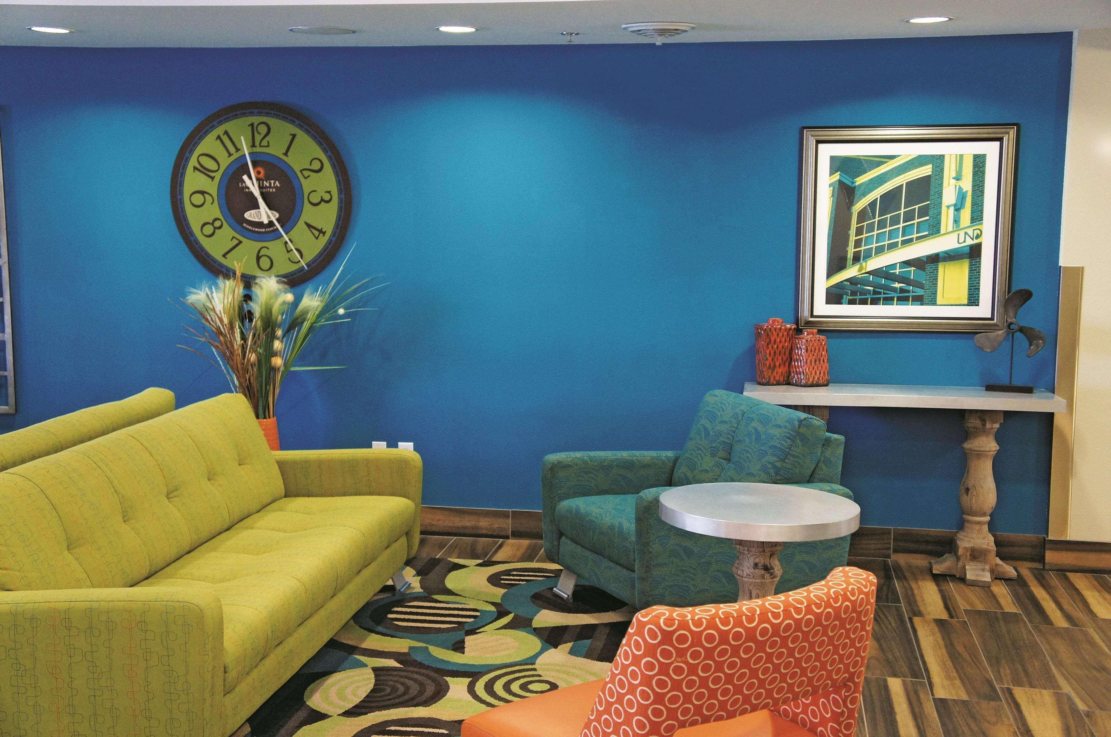 Hotel La Quinta By Wyndham Grand Forks Extérieur photo